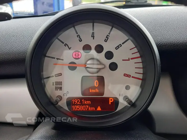 One 1.6 16V Gasolina 2P Automático