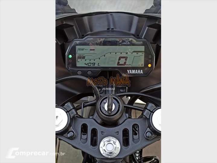 YZF R15