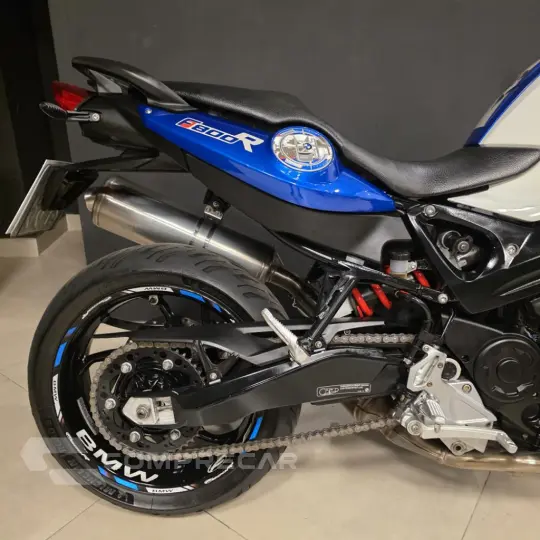 F 800 R
