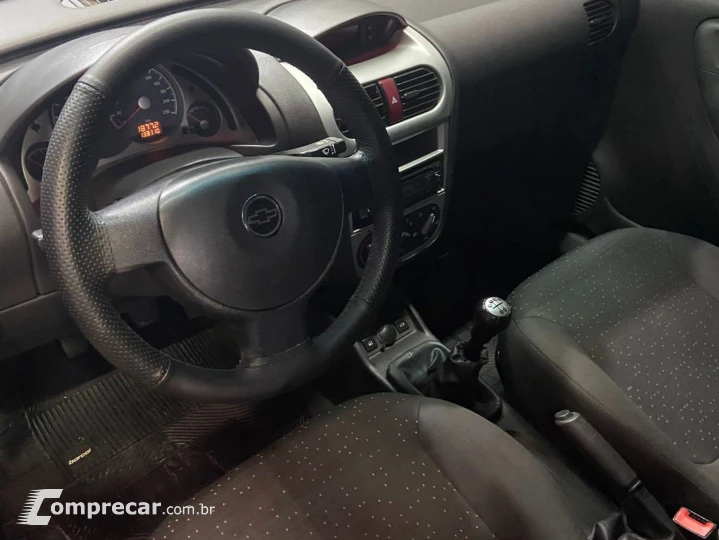 Corsa 1.4 Mpfi Premium Sedan 8V Flex 4P Manual