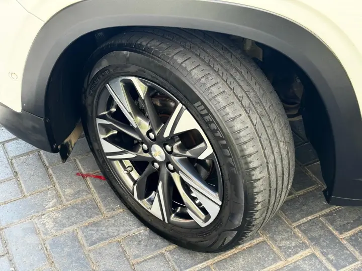 TRACKER 1.2 Turbo Premier
