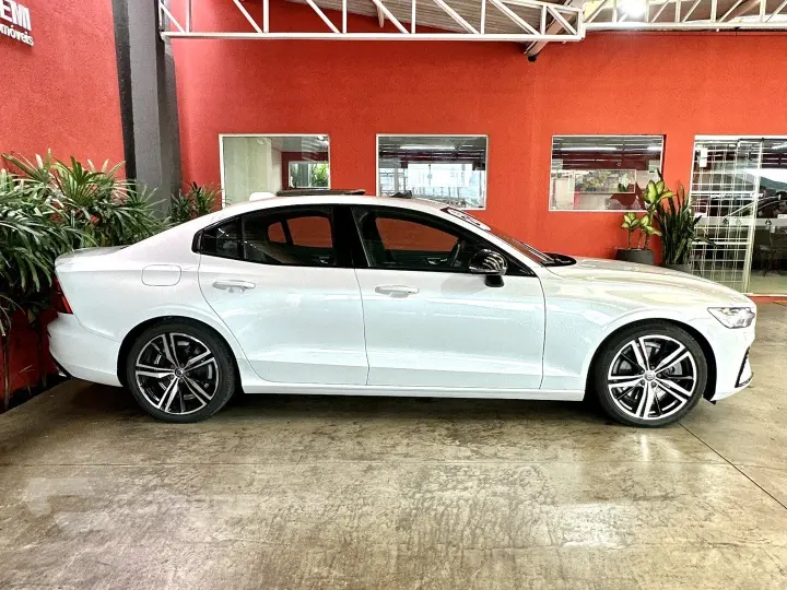 S60 2.0 T8 R-DESIGN HÍBRIDO 4P AUTOMÁTICO