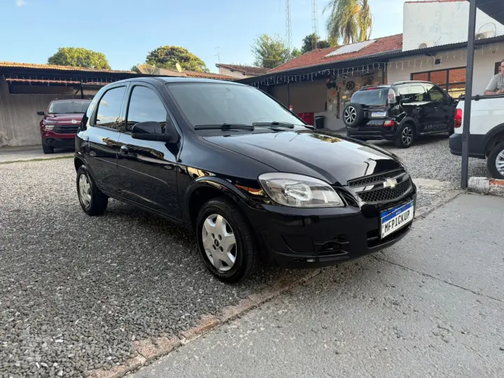 CELTA 1.0 MPFI LT 8V