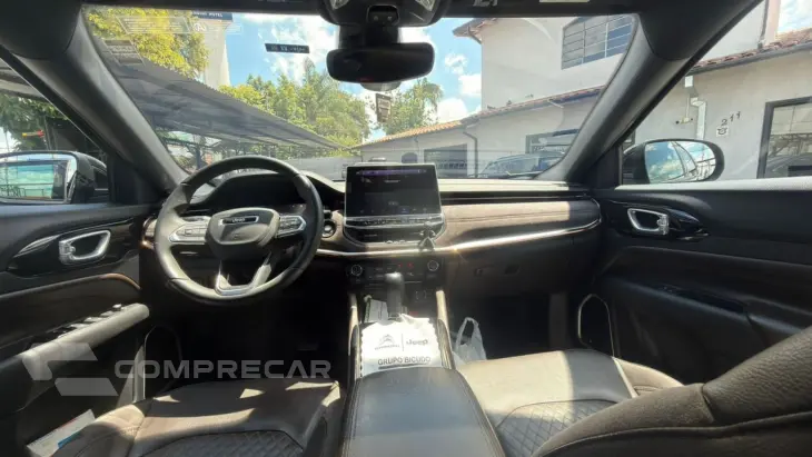 Commander 1.3 16V 4P FLEX T270 OVERLAND TURBO AUTOMÁTICO AT6