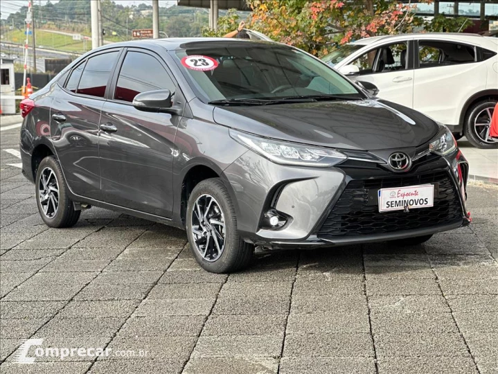 YARIS 1.5 16V FLEX SEDAN XLS CONNECT MULTIDRIVE
