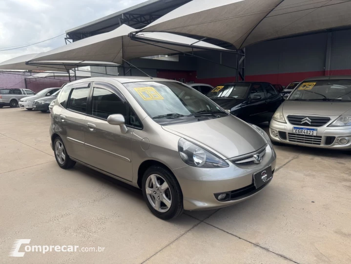 Fit 1.4 16V 4P LX FLEX