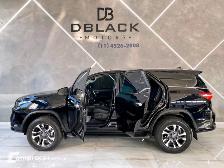 Hilux SW4 SRX Plat. 4x4 2.8 TB Die. Aut.