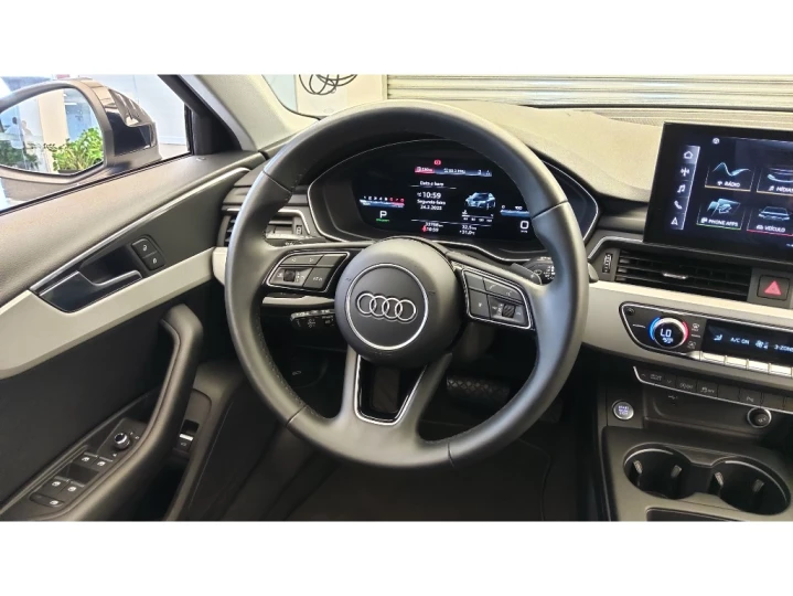 A4 2.0 TFSI GASOLINA PRESTIGE PLUS S TRONIC