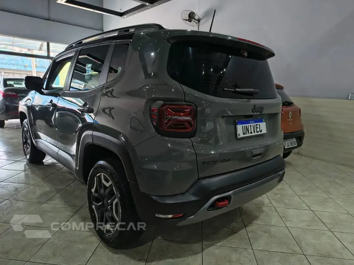 RENEGADE TRAILHAWK  4X4