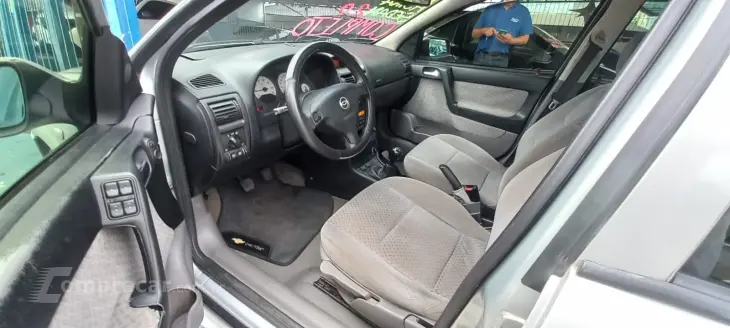 ASTRA 2.0 SFI CD Sedan 16V