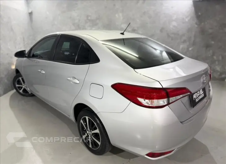 YARIS 1.5 16V Sedan XLS Connect