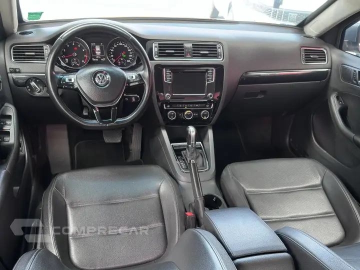 JETTA 2.0 TSI HIGHLINE 211CV GASOLINA 4P TIPTRONIC