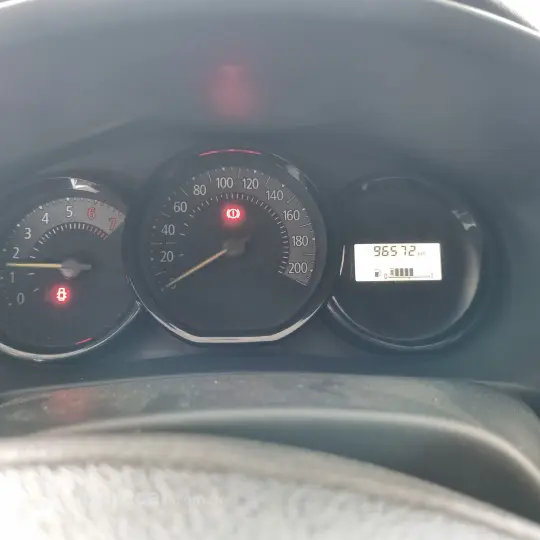 LOGAN 1.0 Authentique 16V