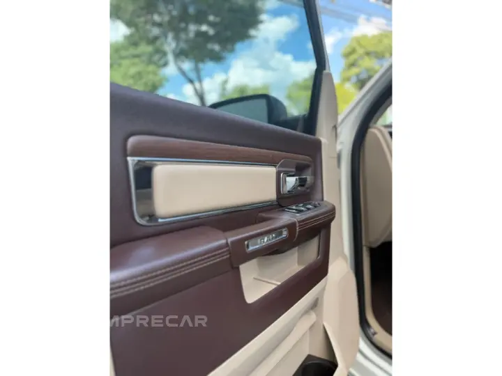 2500 6.7 LARAMIE 4X4 CD I6 TURBO DIESEL 4P AUTOMÁTICO