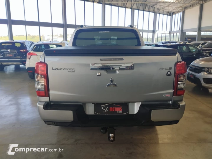 L200 TRITON 2.4 16V Turbo Sport HPE CD 4X4