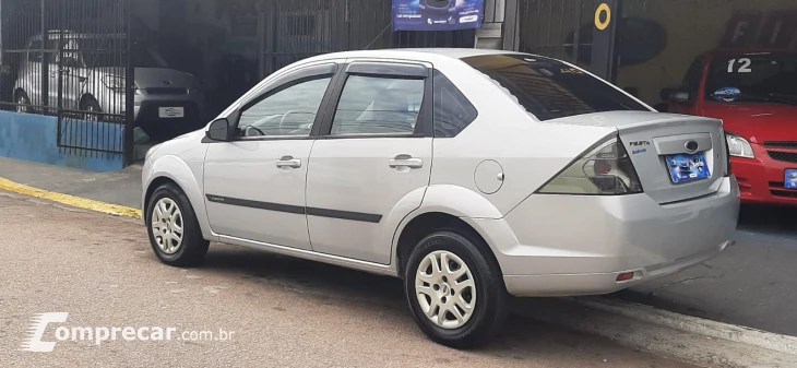 FIESTA 1.6 MPI Class Sedan 8V