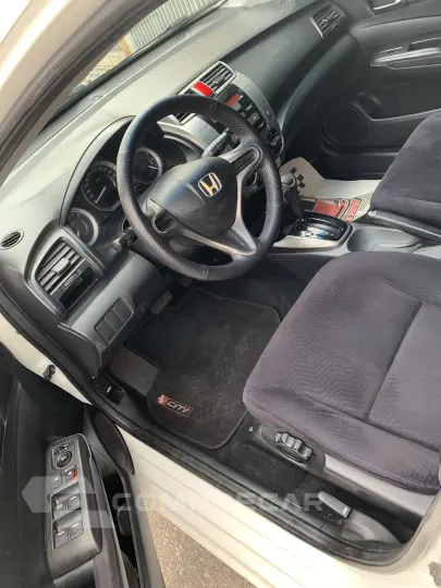 CITY 1.5 LX Sedan 16V
