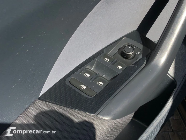 T-Cross 1.0 200 Tsi Total Flex Sense Automático
