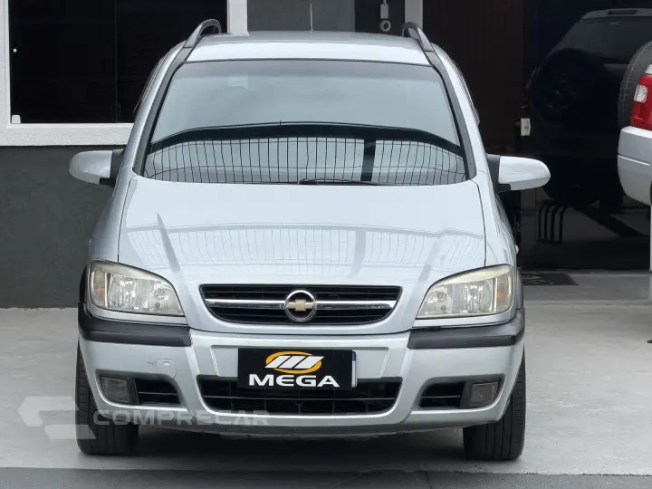 ZAFIRA 2.0 MPFI ELEGANCE 8V FLEX 4P AUTOMÁTICO