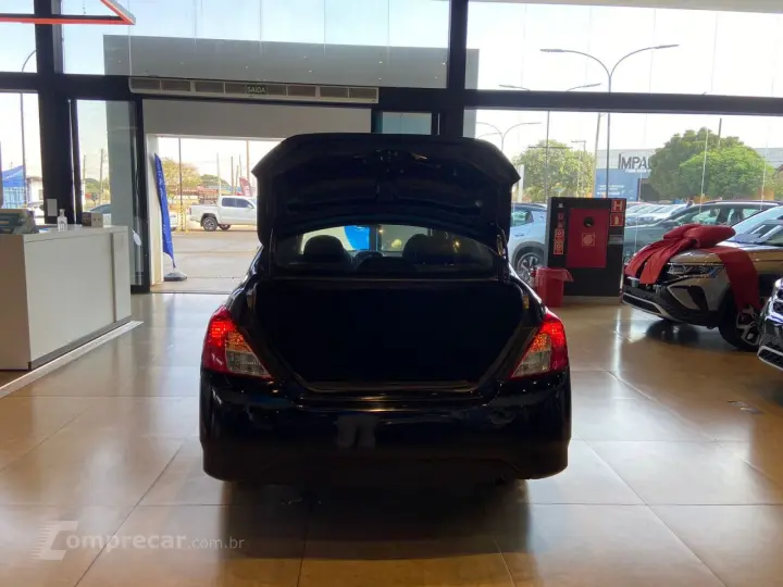 Versa Sedan 1.6 16V 4P FLEX S