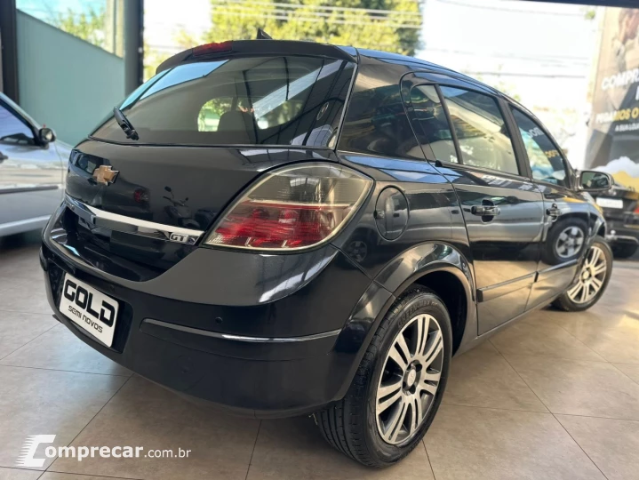 VECTRA 2.0 MPFI GT HATCH 8V FLEX 4P MANUAL