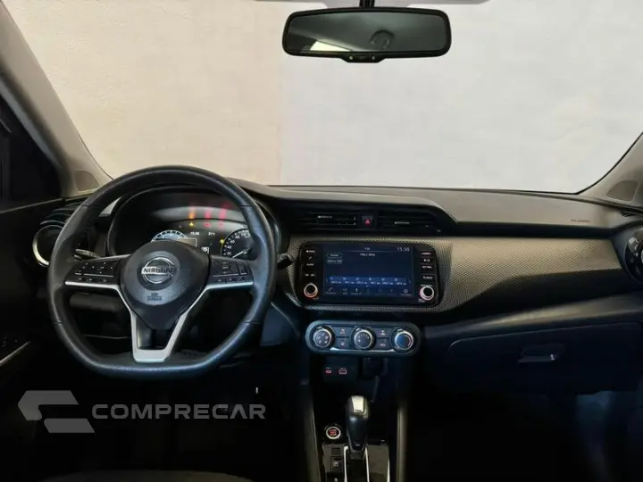 KICKS ADVANCE CVT
