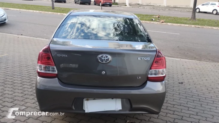 Etios Sedan 1.5 16V 4P FLEX X