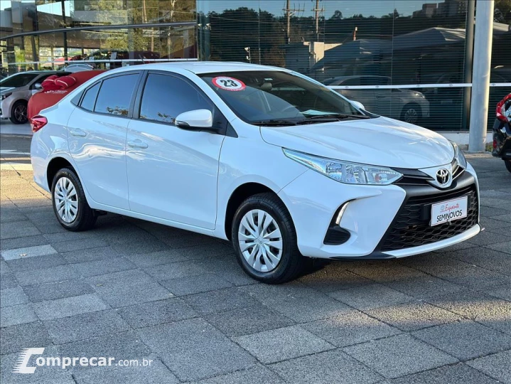 YARIS 1.5 16V FLEX SEDAN XL LIVE MULTIDRIVE