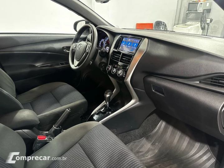 Yaris Hatch 1.3 16V 4P FLEX XL MULTIDRIVE AUTOMÁTICO CVT