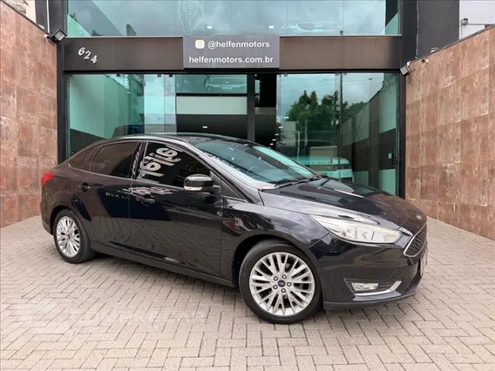 FOCUS 2.0 SE Fastback 16V