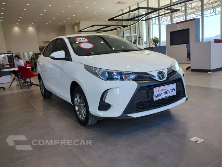 YARIS 1.5 16V FLEX SEDAN XS MULTIDRIVE