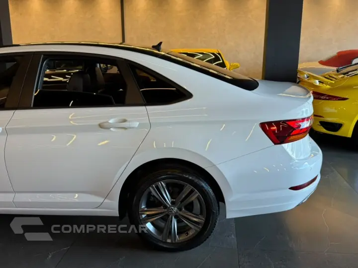 JETTA 1.4 250 TSI TOTAL FLEX R-LINE TIPTRONIC