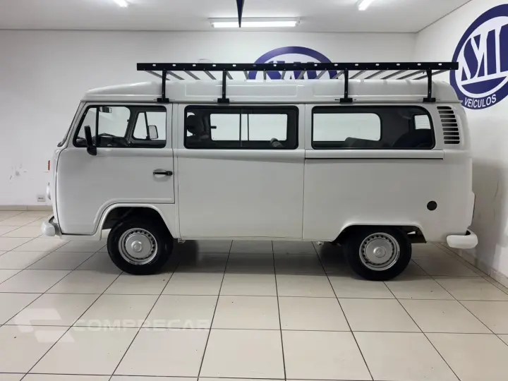 KOMBI 1.4 MI STD LOTAÇÃO 8V FLEX 3P MANUAL