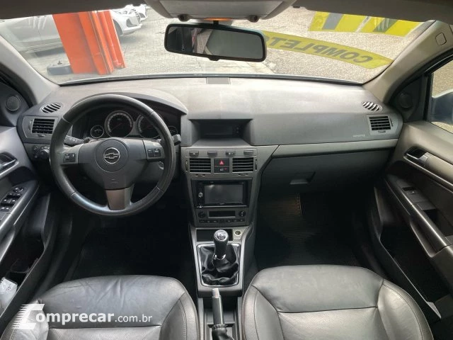 VECTRA HATCH - 2.0 MPFI GT-X HATCH 8V 4P MANUAL
