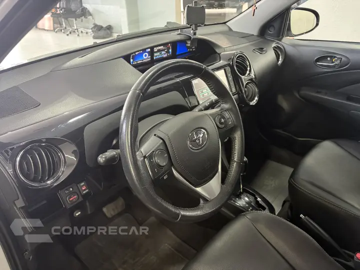 ETIOS 1.5 XLS Sedan 16V