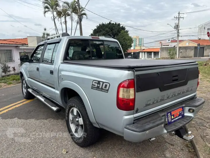 S10 2.8 Executive 4X2 CD 12V Turbo Electronic