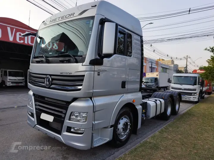 Meteor 29.530 6x4 + Kit hidráulico