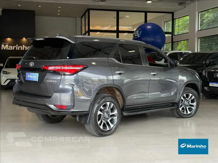 HILUX SW4 2.8 D-4D TURBO DIESEL DIAMOND 7L 4X4 AU