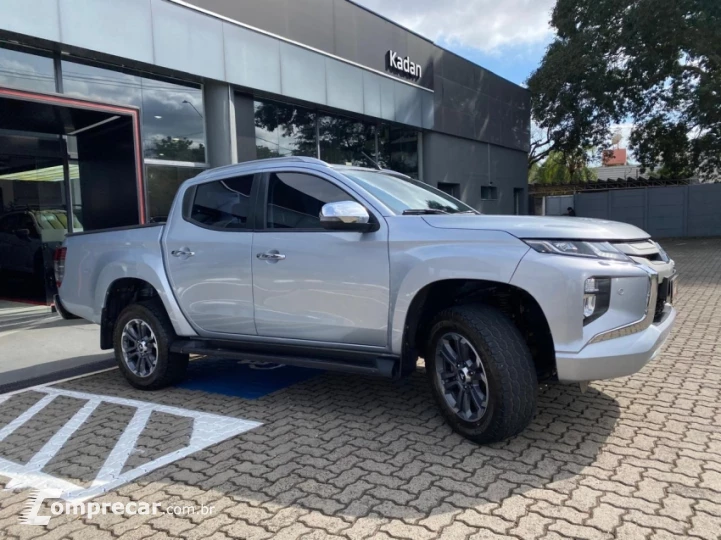 L200 TRITON 2.4 16V Turbo Sport Hpe-s CD 4X4