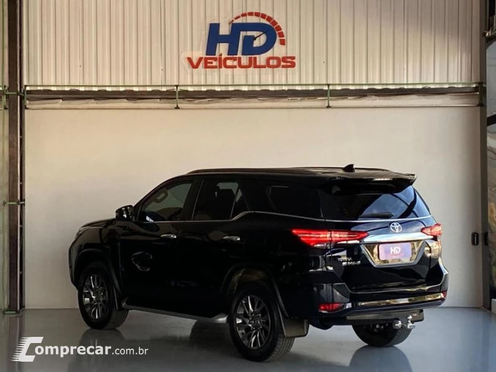 HILUX SWSRXA4FD