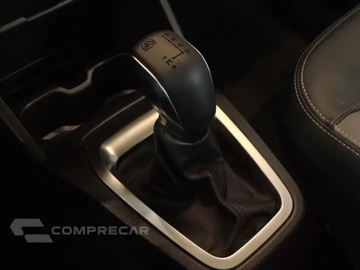 C3 AIRCROSS 1.0 Turbo 200 Shine 7L