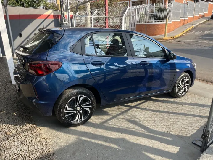 Onix Hatch 1.0 4P FLEX LT PLUS