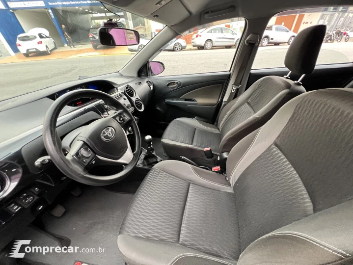 ETIOS 1.5 Platinum Sedan 16V