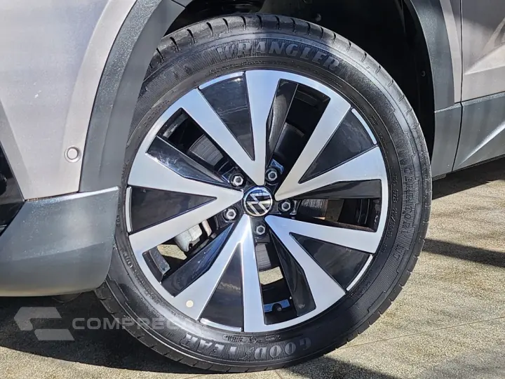 TAOS 1.4 250 TSI TOTAL FLEX HIGHLINE AUTOMÁTICO