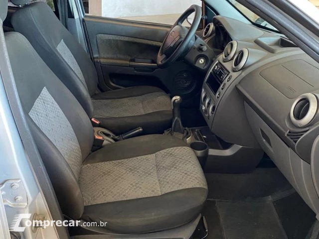 FIESTA HATCH - 1.6 MPI HATCH 8V 4P MANUAL