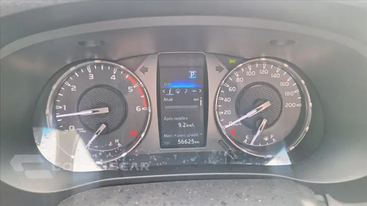 HILUX 2.8 D-4D TURBO DIESEL CD SRX PLUS 4X4 AUTOM