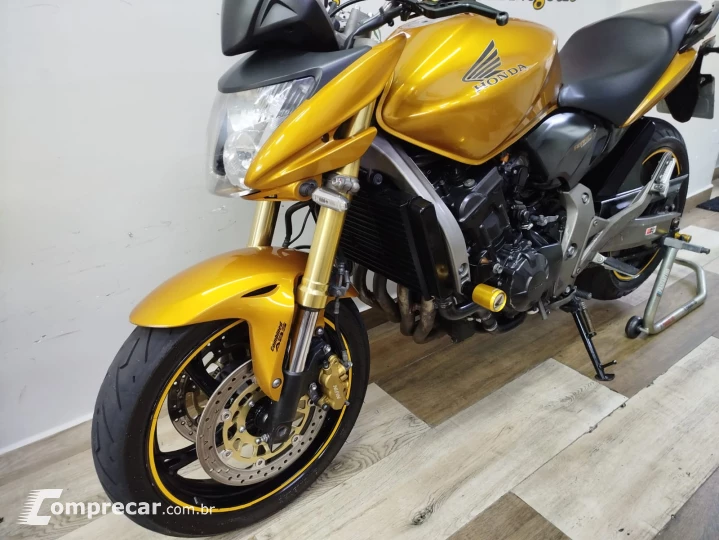 HORNET CB 600 F