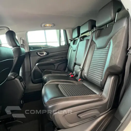 COMMANDER 1.3 T270 Turbo Limited