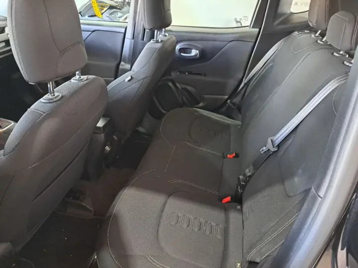 Renegade Sport T270 1.3 TB 4x2 Flex Aut.