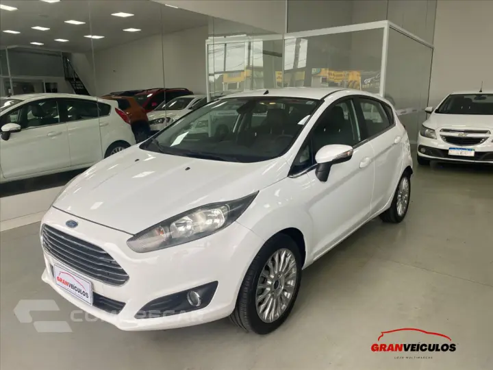 FIESTA 1.6 TITANIUM HATCH 16V FLEX 4P POWERSHIFT
